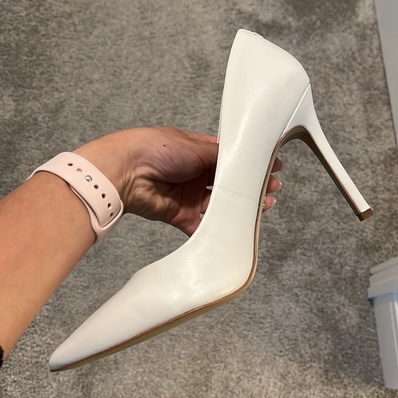 Sam Edelman Hazel Pump. Bright White Leather. Tried On. - Picture 5 of 11